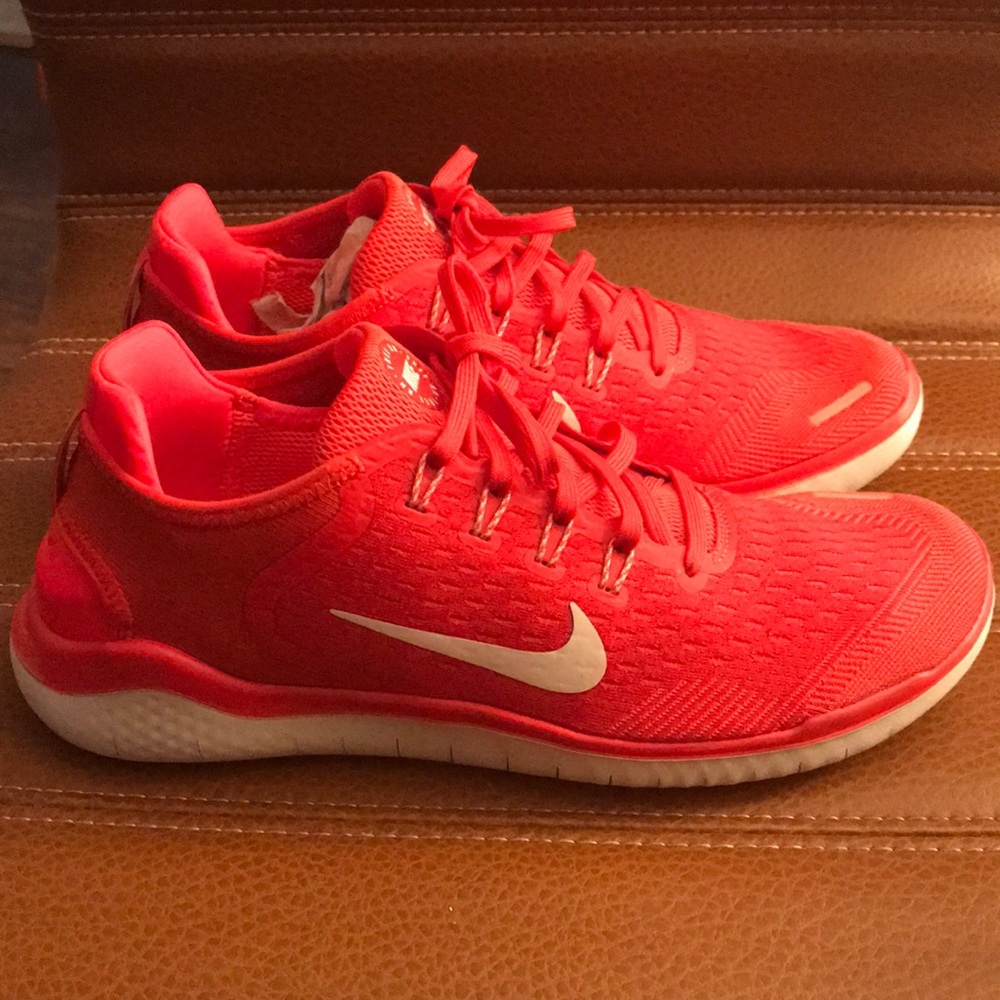 Nike Free Runs Sneakers